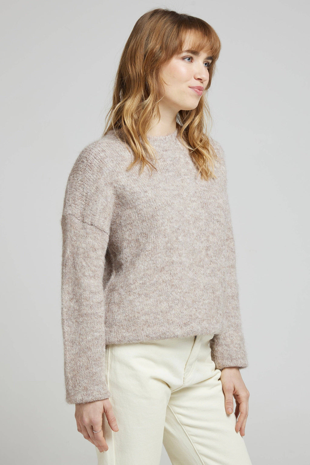 Soft Wool taupe Sweater crew neckline
