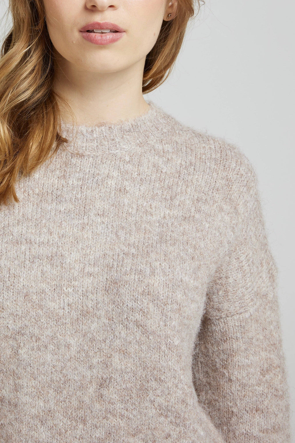Soft Wool taupe Sweater crew neckline
