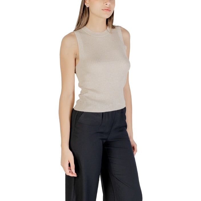 Jacqueline De Yong Women's Ribbed Knit Tank Top
